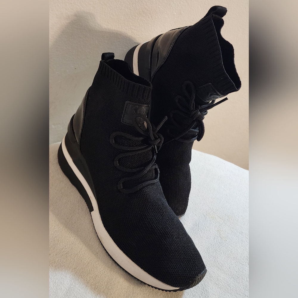 Michael Kors Skyler Knit Black Sock High-Top Women Sneakers 7.5